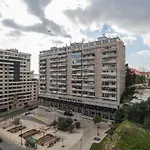 Glamorous 2bdr By Lovelystay Lissabon