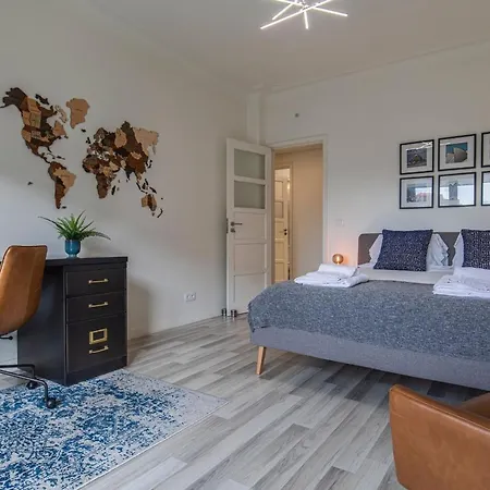 Glamorous 2bdr By Lovelystay * Лісабон